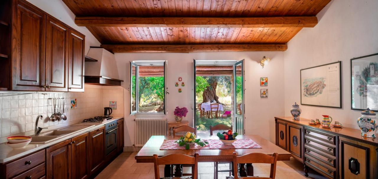 Agriturismo Borgo Degli Ulivi Canicattini Bagni ภายนอก รูปภาพ