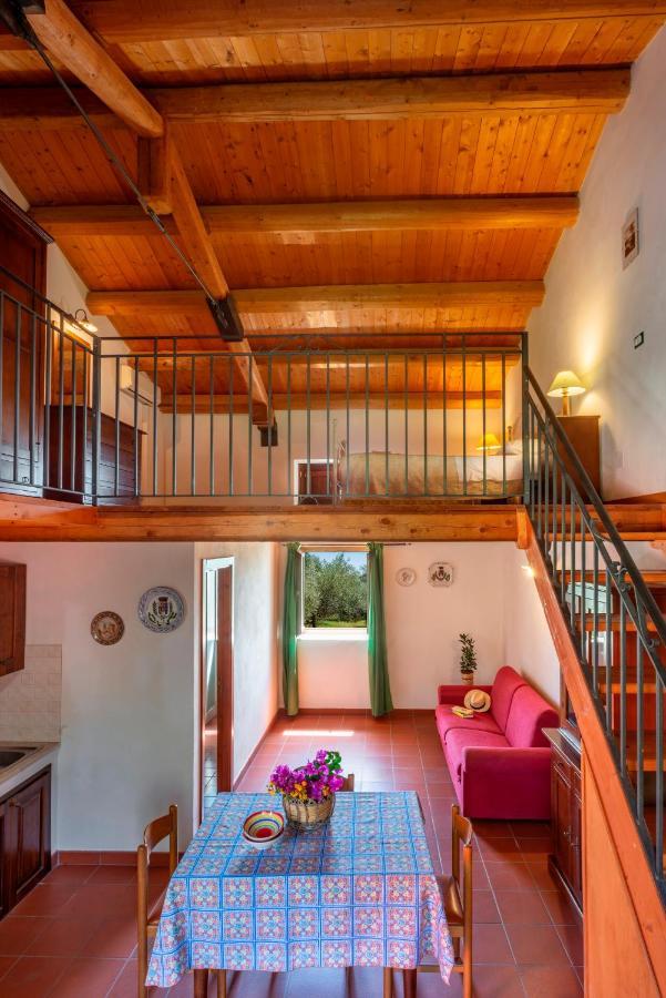 Agriturismo Borgo Degli Ulivi Canicattini Bagni ภายนอก รูปภาพ